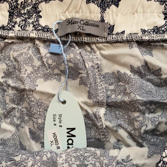 Beautiful shorts - Picture 3 of 5